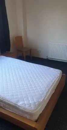 Furnished Double Room Easton Bristol Shared House HMO