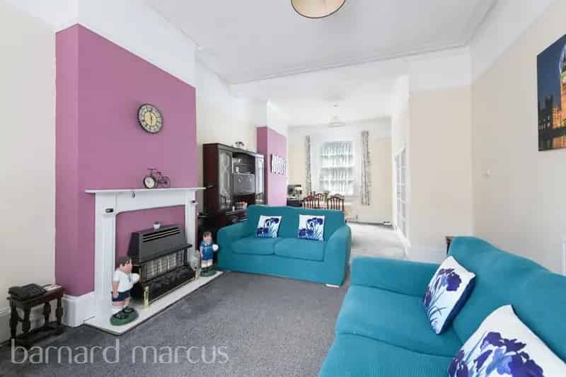 3 Bedroom Victorian House Carshalton