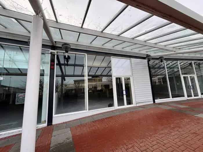 Retail Space for Lease in Prime Location