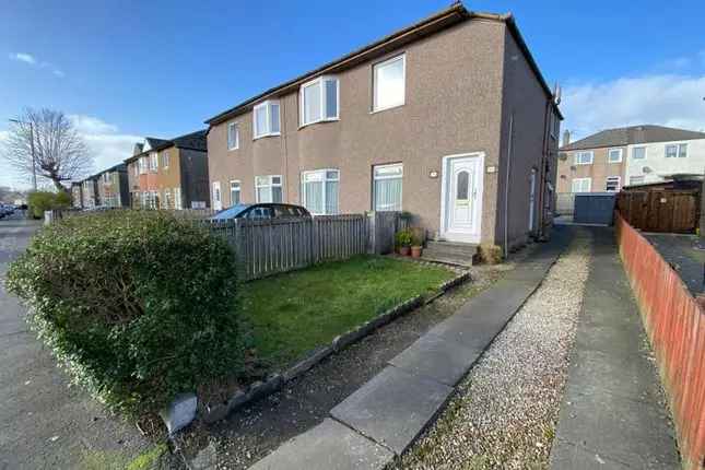 Spacious 2-Bedroom Flat to Rent in Croftfoot Glasgow