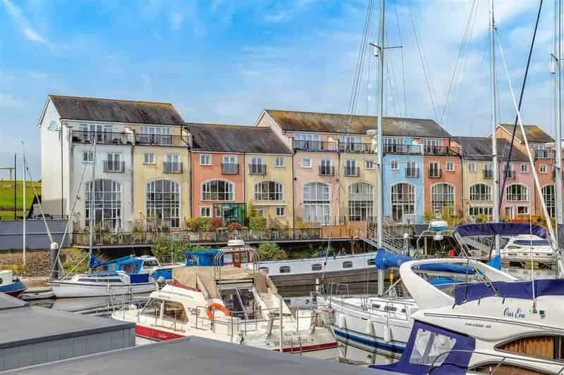 3 Bedroom Townhouse for Sale South Wales