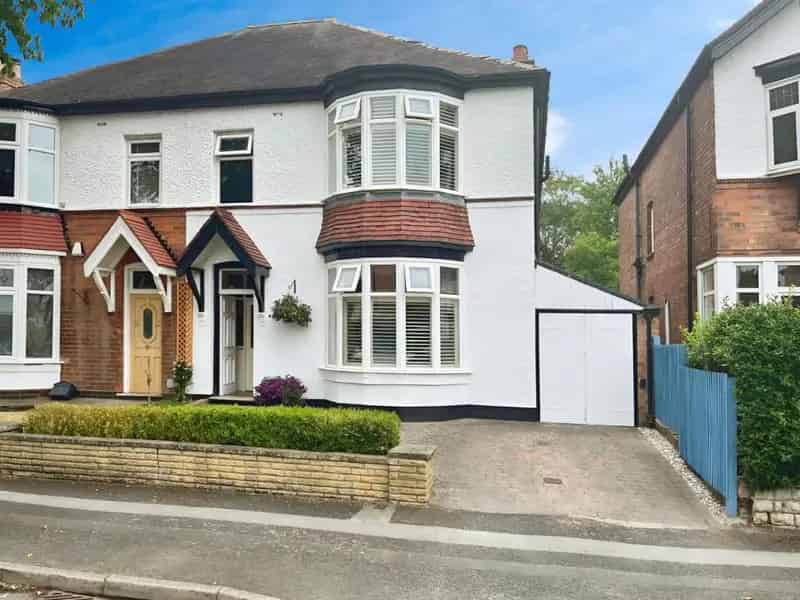 4 Bedroom Semi Detached House For Sale