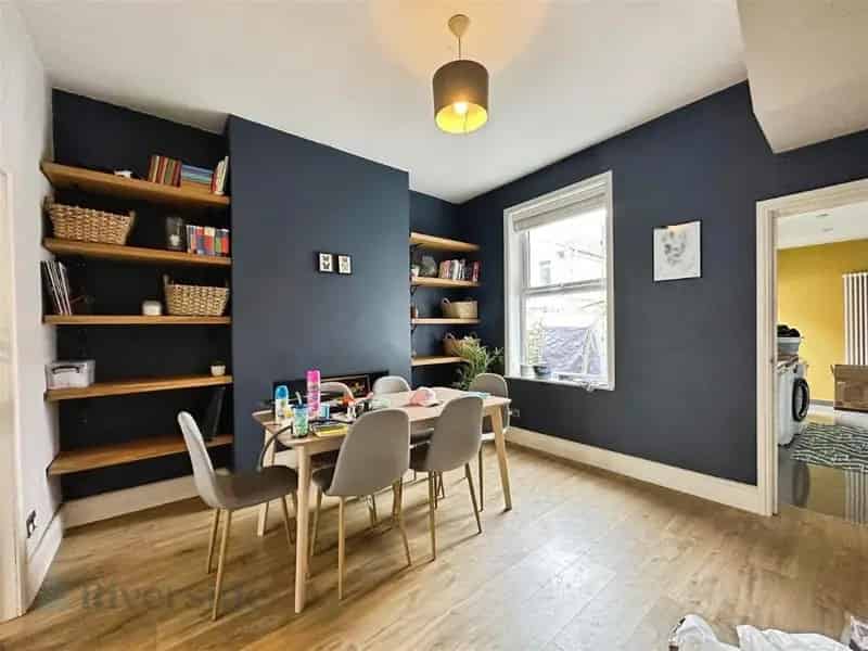 2 Bed House for Sale Near Princes Avenue