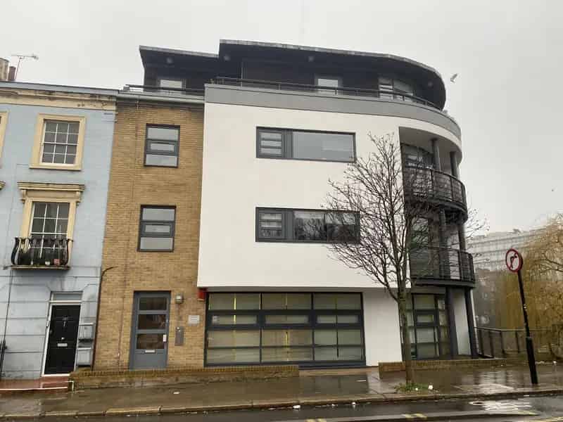 Commercial property For Rent , London, England