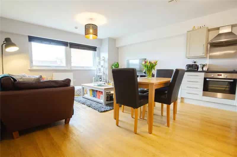 2 Bedroom Apartment for Sale in Vibrant Community