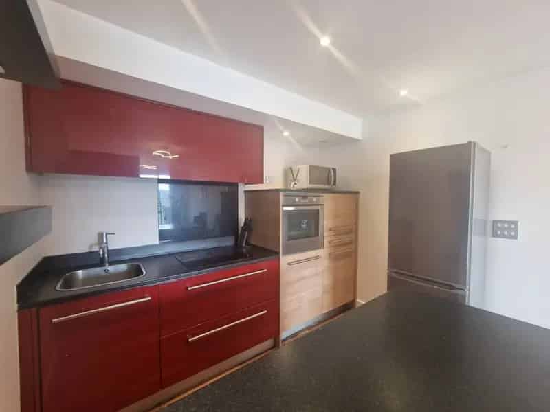 Luxury 2-Bed Furnished Apartment Available August