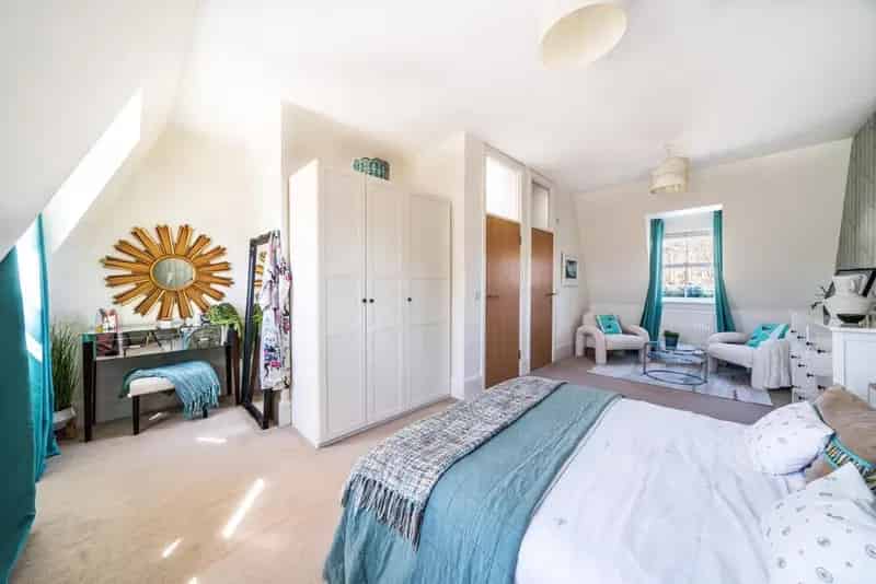 Four Bedroom House Near Peckham Rye Park