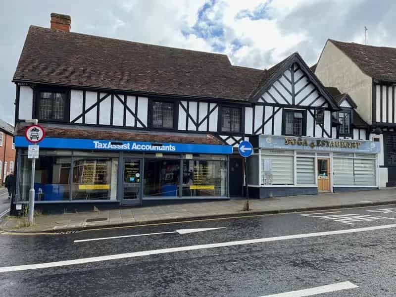Refurbished First Floor Offices To Let 672 sq ft