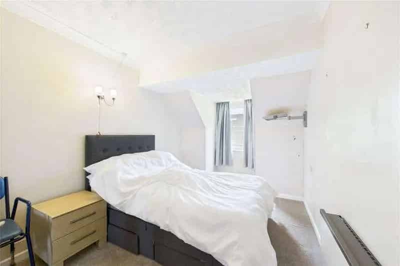 1 Bed Retirement Flat for Sale