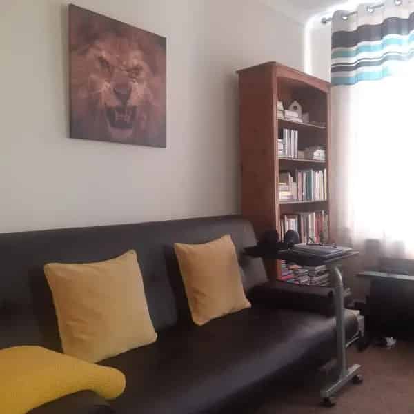 1 Bedroom Flat Near O2 Arena with Parks and Free Parking