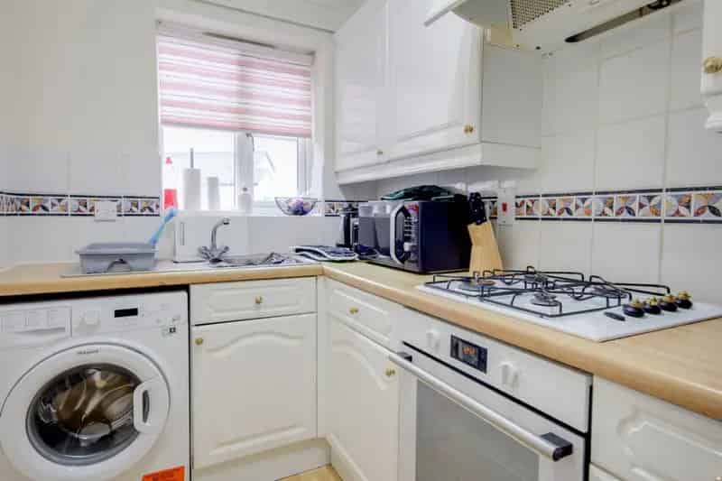 2 bedroom House
 To Rent