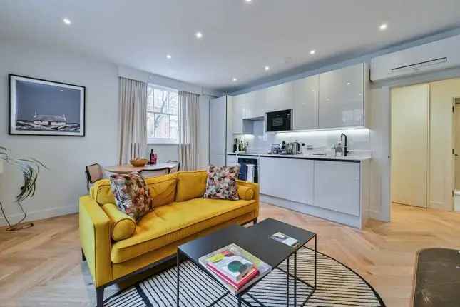 Flat to Rent in Fitzrovia, London W1T - Stylish 1 Bedroom Apartment Near Oxford Street