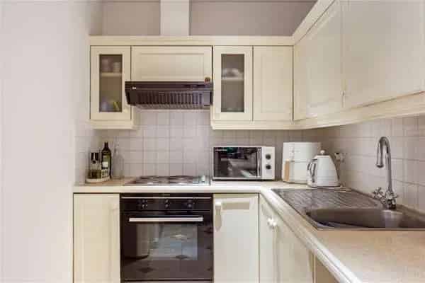 St. George's Square, Pimlico, London, SW1V 3QN | Property for sale | Savills