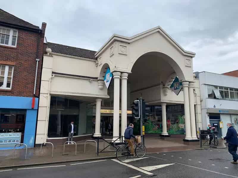 Retail Units To Let in Hart Shopping Centre Fleet