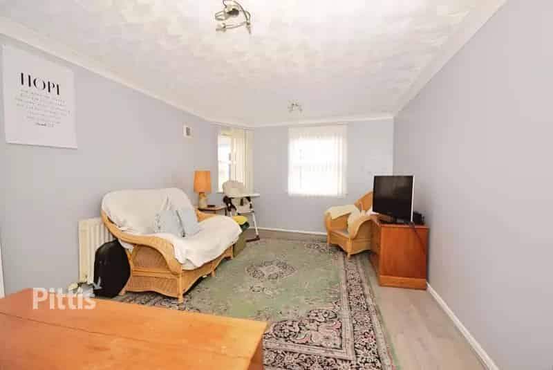 2 Bedroom Ground Floor Flat to Rent Ryde