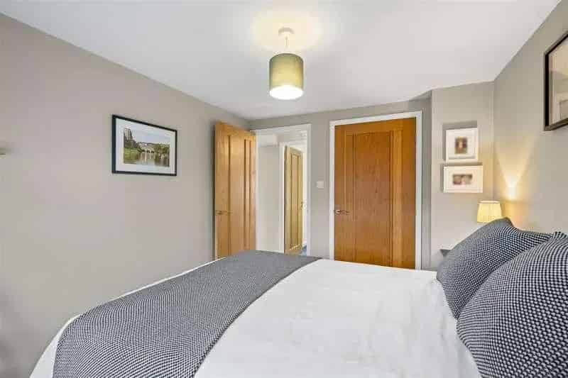 4 Bed Detached House for Sale in Lincoln Uphill