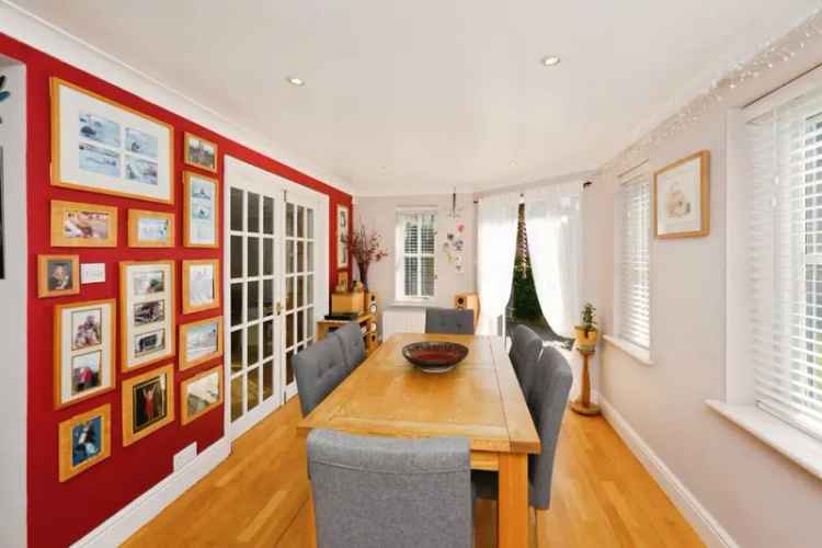Spacious 4-Bedroom Detached Home with Double Garage and Large Garden