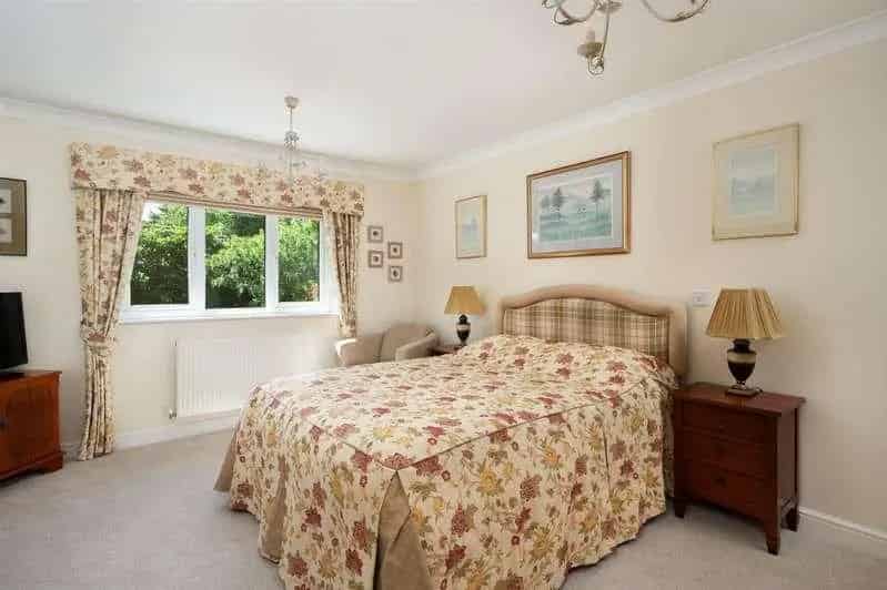 4 Bed Detached House For Sale