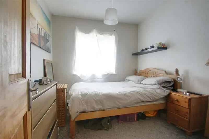 2 Bed Flat for Sale Near Tring Station