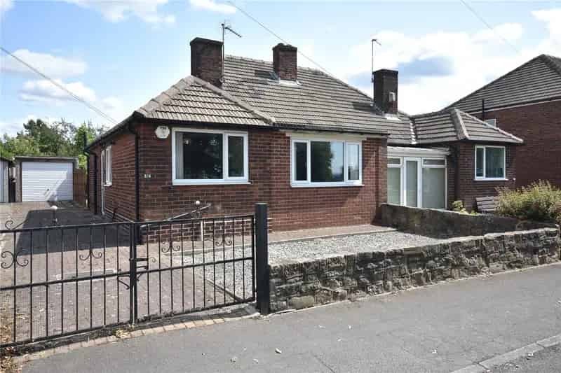 Semi-Detached Bungalow with Modern Shower Room and Two Double Bedrooms