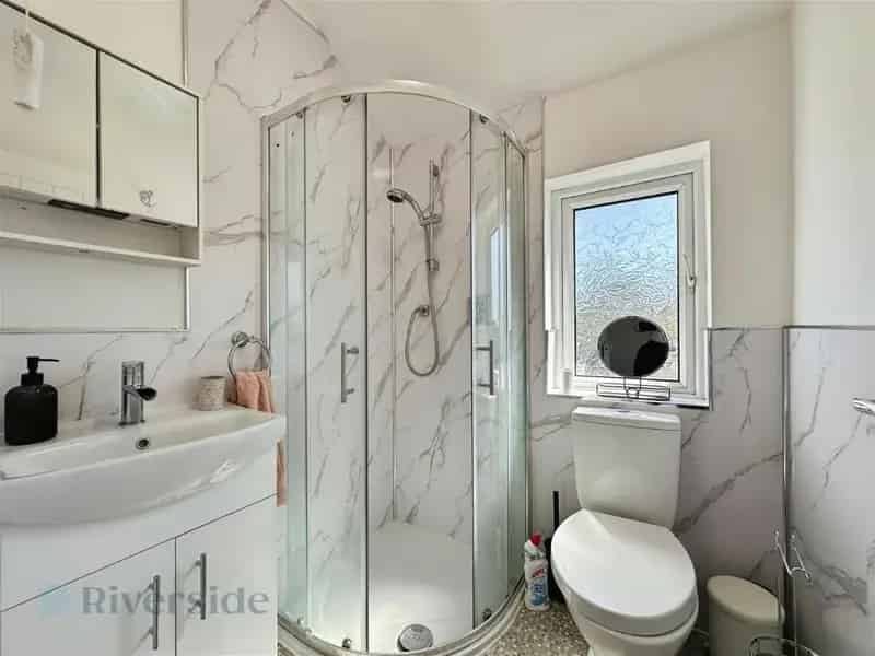 2 Bed Extended Mid Terrace House For Sale