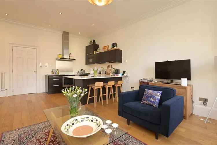 1 Bed Flat Edinburgh Shore - Spacious & Modern Apartment