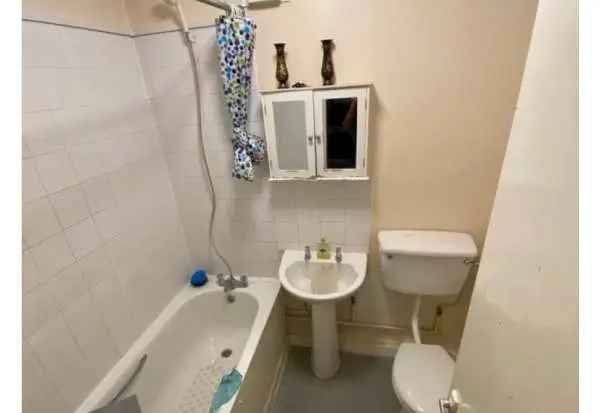 Flat For Rent in East Suffolk, England