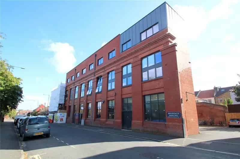 3 bedroom apartment to rent