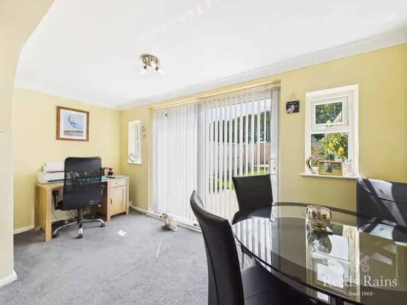 2 Bedroom Semi Detached House for Sale Bridlington YO16