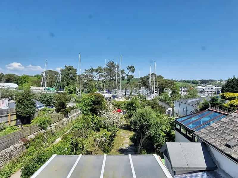 2 Bedroom House To Rent Available 2025