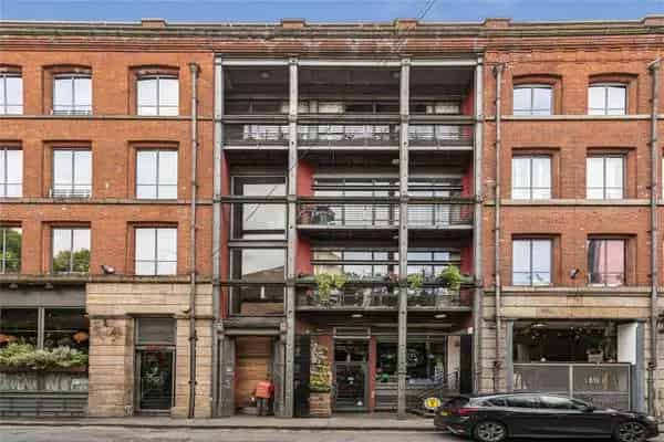 2-Bed Split Level Apartment Northern Quarter Manchester