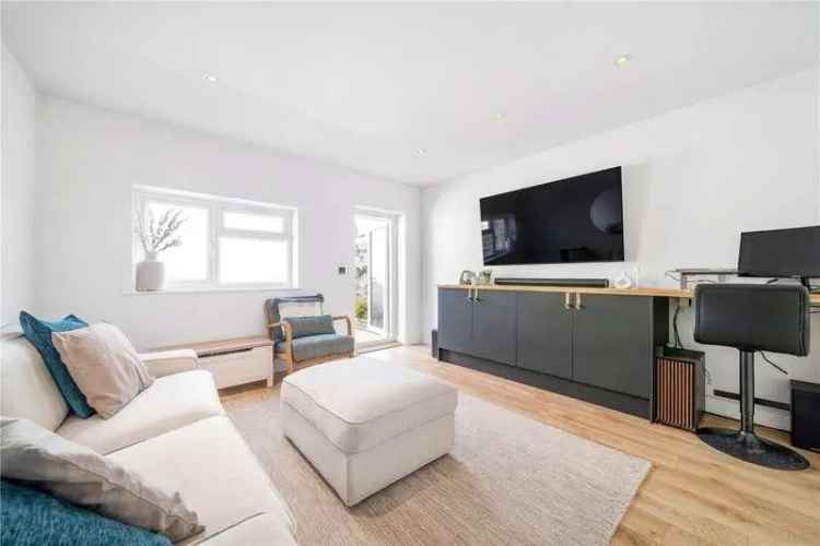 2 Bed Flat for Sale in East Dulwich