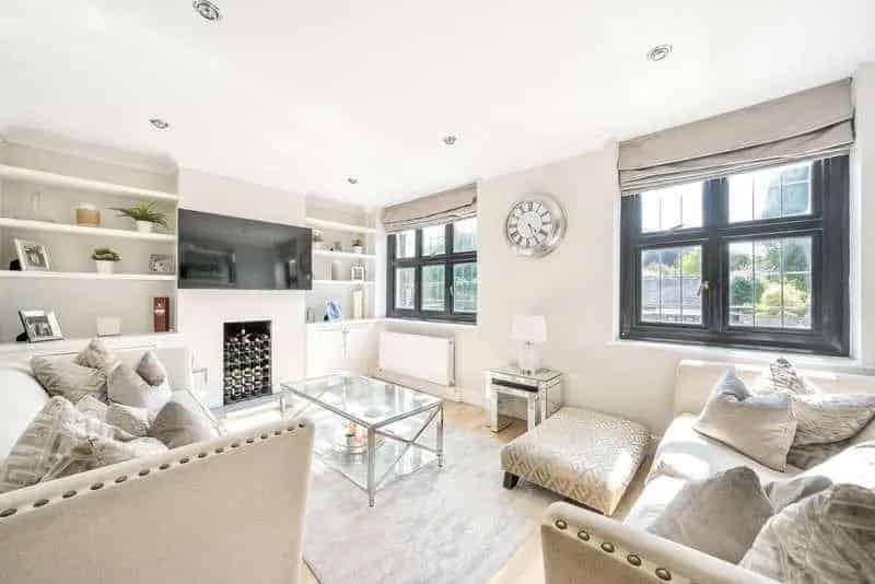 3 Bed Flat for Sale Near Station - Modern Apartment with Terrace