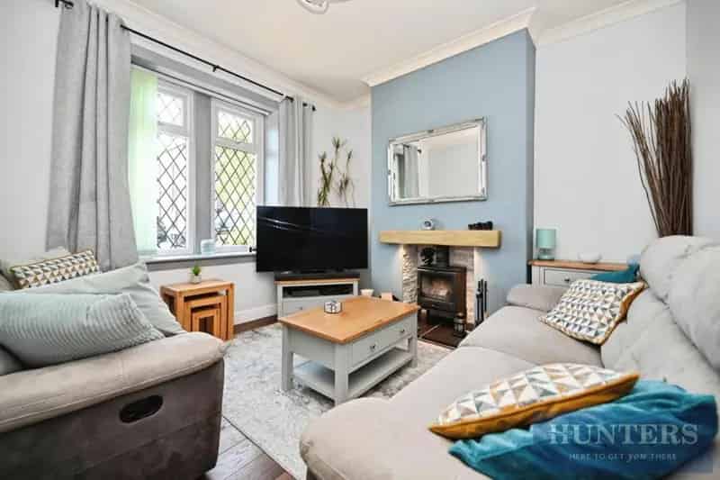 3 Bed Terrace House Rawdon - Character Home