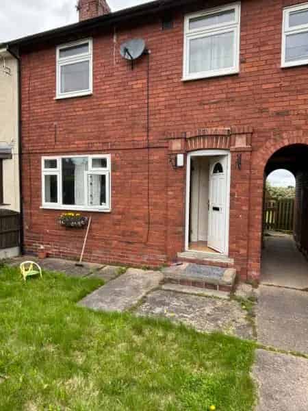 Newly Renovated House Near Bus Stop with Big Garden