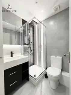 1 Room 61m² Furnished Flat Cardiff Ensuite Communal Kitchen