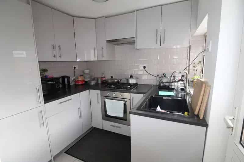 3 Bedroom Mid Terrace House Birmingham