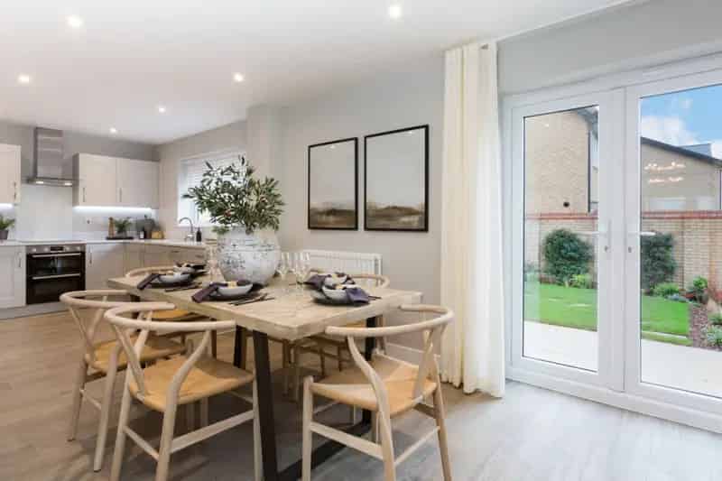 Spacious Family Home The Pembroke Four Double Bedrooms