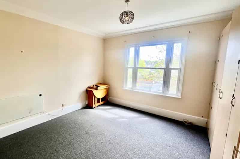 Studio Apartment near Surbiton and Kingston