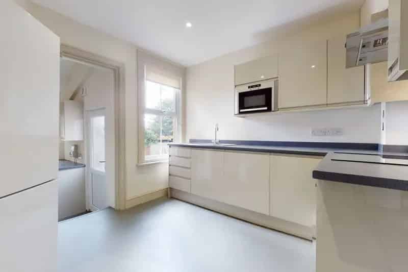 1 Bedroom House Multiple Occupancy To Rent