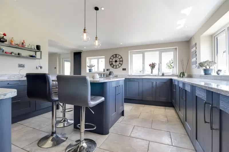 4 Bedroom Farmstead with 875 Acres and 2 Holiday Lets