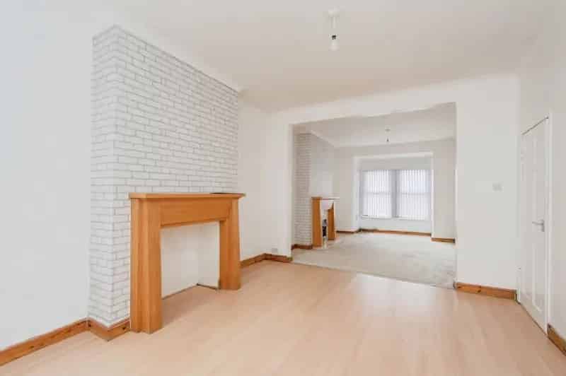 3 Bedroom Mid Terrace House for Sale Castleford West Yorkshire