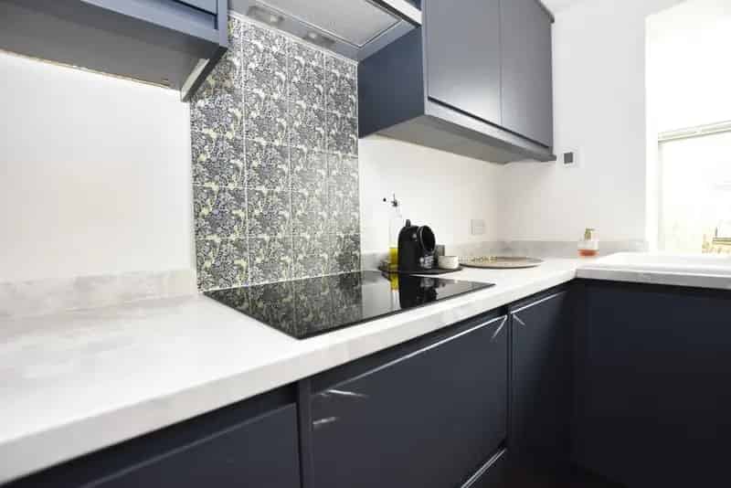 3 Double Bedroom Detached House To Let