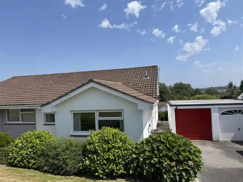 3 Bedroom Semi-Detached Bungalow for Sale