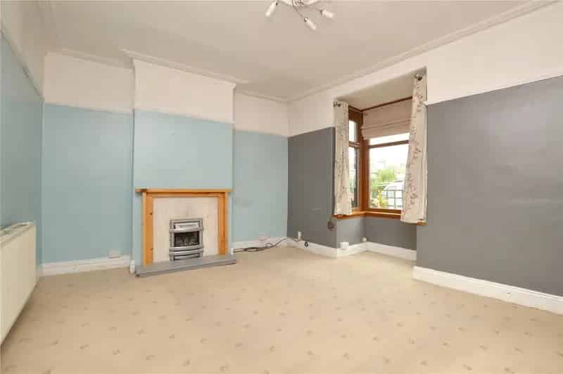 2 Bed End Terrace House Pudsey - First Time Buyers Investors
