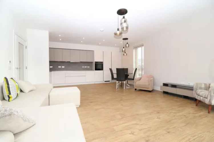 3 bedroom flat to rent