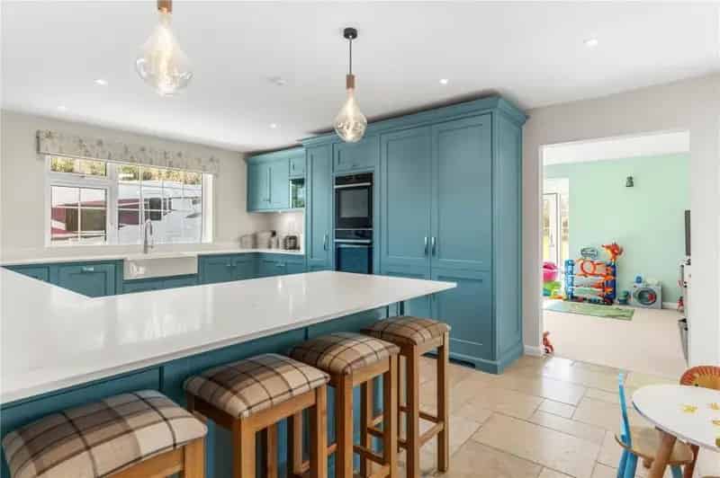 5 Bed Detached House for Sale