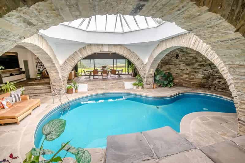Unique Award-Winning 4-Bedroom Home Holme Valley