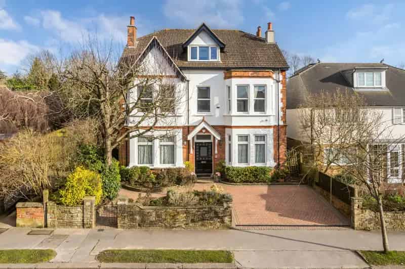 7 Bedroom Detached Edwardian House For Sale Near Lloyd Park