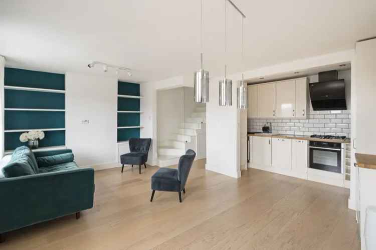 Flat to rent with 2 bedrooms, The Broadway, Barnes